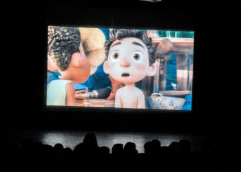 ¡𝗔 𝗦𝗔𝗟𝗔 𝗟𝗟𝗘𝗡𝗔! | El cine recibió a cientos de niños