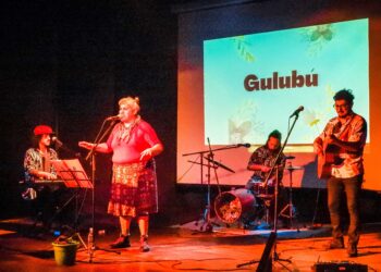 TEODELINA : 𝗖𝗶𝗰𝗹𝗼 𝗱𝗲 𝘃𝗶𝘀𝗶𝘁𝗮𝘀 𝘁𝗲𝗮𝘁𝗿𝗮𝗹𝗲𝘀 | 𝗚𝗨𝗟𝗨𝗕𝗨, 𝗛𝗼𝗺𝗲𝗻𝗮𝗷𝗲 𝗮 𝗠𝗮𝗿𝗶𝗮 𝗘𝗹𝗲𝗻𝗮 𝗪𝗮𝗹𝘀𝗵 