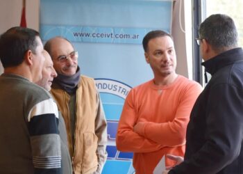 CONTINÚA LA CAPACITACIÓN GRATUITA EN LA REGIÓN CON NUEVOS GRADUADOS EN MECÁNICA DEL AUTOMOTOR