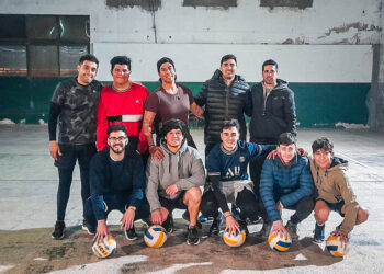 TEODELINA: 𝗦𝗘 𝗝𝗨𝗚𝗢 𝗨𝗡 𝗣𝗔𝗥𝗧𝗜𝗗𝗢 𝗔𝗠𝗜𝗦𝗧𝗢𝗦𝗢 𝗗𝗘 𝗩𝗢𝗟𝗘𝗬