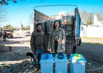 TEODELINA: 𝗠𝗲𝗱𝗶𝗼𝗮𝗺𝗯𝗶𝗲𝗻𝘁𝗲 | 𝗖𝗔𝗥𝗧𝗢𝗡 𝗬 𝗣𝗟𝗔𝗦𝗧𝗜𝗖𝗢 𝗥𝗨𝗠𝗕𝗢 𝗔 𝗘𝗖𝗢𝗩𝗘𝗡𝗔𝗗𝗢