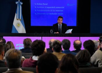 Dirigentes empresarios y del agro, esperanzados con las medidas de Massa