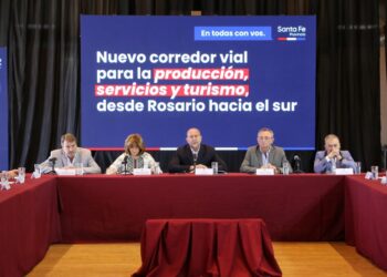 PEROTTI PRESENTÓ UN CORREDOR VIAL PARA LA PRODUCCIÓN Y EL TURISMO DESDE ROSARIO HACIA EL SUR DE LA PROVINCIA