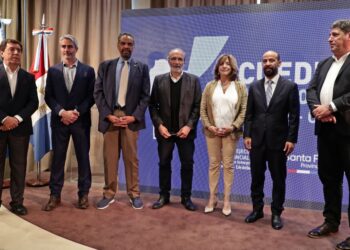 ACUEDUCTO BIPROVINCIAL: SANTA FE Y CÓRDOBA PRESENTARON LA MEGAOBRA EN CAPITAL FEDERAL