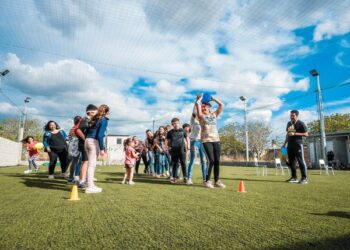 TEODELINA: 𝗘𝗹 𝗥𝗲𝗰𝗿𝗲𝗼  | 𝗚𝗥𝗔𝗡 𝗙𝗘𝗦𝗧𝗘𝗝𝗢 𝗣𝗢𝗥 𝗘𝗟 𝗠𝗘𝗦 𝗗𝗘 𝗟𝗔 𝗙𝗔𝗠𝗜𝗟𝗜𝗔