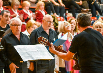 TEODELINA: 𝗖𝗢𝗥𝗔𝗟 𝗗𝗘𝗟 𝗦𝗨𝗥 𝗗𝗜𝗝𝗢 𝗣𝗥𝗘𝗦𝗘𝗡𝗧𝗘 𝗘𝗡 𝗦𝗨𝗥𝗖𝗔𝗡𝗧𝗔 𝟯