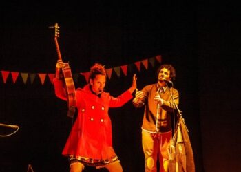 TEODELINA: 𝐒𝐄 𝐏𝐑𝐄𝐒𝐄𝐍𝐓𝐎 𝐄𝐒𝐓𝐑𝐔𝐉𝐔𝐋𝐀, 𝐂𝐀𝐍𝐂𝐈𝐎𝐍𝐄𝐒 𝐘 𝐂𝐈𝐑𝐂𝐎