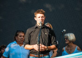 TEODELINA: 𝐄𝐗𝐈𝐓𝐎𝐒𝐀 𝐗𝐕 𝐅𝐄𝐑𝐈𝐀 𝐃𝐄 𝐀𝐑𝐓𝐄 𝐂𝐑𝐈𝐎𝐋𝐋𝐎 