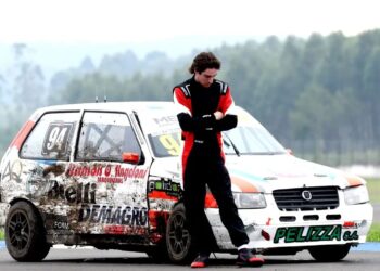 AUTOMOVILISMO: JUAN EMILIO GUAZZERONI (TURISMO PISTA)  Pintaba muy bien y concluyó mal