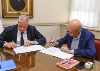 SANTA FE INCORPORA A TODAS SUS ESCUELAS PRIMARIAS AL PLAN 25