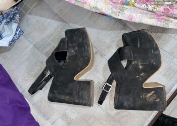 TEODELINA: RECUPERARON UN PAR DE ZAPATOS QUE HABÍAN SUSTRAÍDO