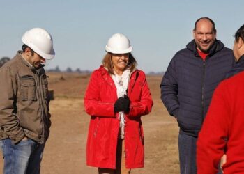 LA PROVINCIA AVANZA CON OBRAS HIDRICAS EN EL DEPARTAMENTO GENERAL LÓPEZ