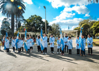 TEODELINA: 𝐀𝐂𝐓𝐎 𝐃𝐄 𝐏𝐑𝐎𝐌𝐄𝐒𝐀 𝐃𝐄 𝐋𝐄𝐀𝐋𝐓𝐀𝐃 𝐀 𝐋𝐀 𝐁𝐀𝐍𝐃𝐄𝐑𝐀