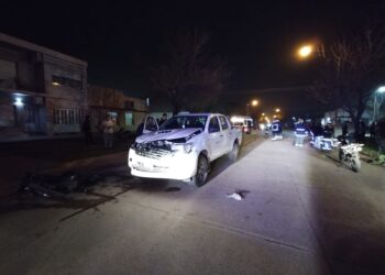 TEODELINA: CHOQUE ENTRE UNA CAMIONETA Y UNA MOTO