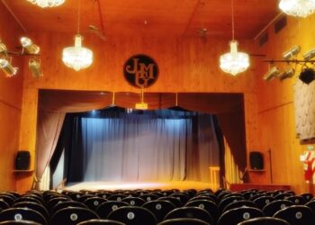 EN OCTUBRE, TODO EL TEATRO EN TEODELINA