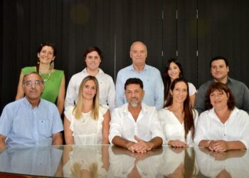 VILLA CAÑÁS: EL INTENDENTE GIZZI PRESENTÓ SU NUEVO GABINETE