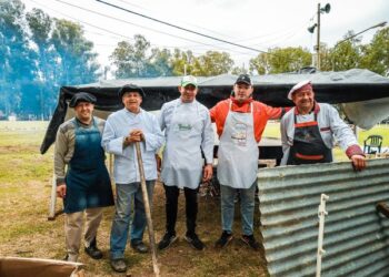 TEODELINA; 𝐕𝐈𝐈𝐈 𝐅𝐈𝐄𝐒𝐓𝐀 𝐃𝐄𝐋 𝐏𝐎𝐋𝐋𝐎 𝐀𝐋 𝐃𝐈𝐒𝐂𝐎