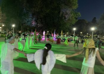 TEODELINA: PROCESIÓN CON SANTA TEODELINA REINA Y PESEBRE VIVIENTE