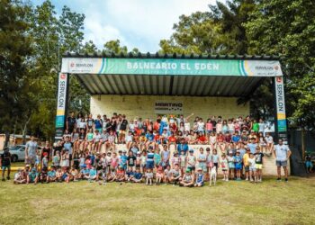 TEODELINA: 𝗟𝗢𝗦 𝗥𝗘𝗬𝗘𝗦 𝗠𝗔𝗚𝗢𝗦 𝗩𝗜𝗦𝗜𝗧𝗔𝗥𝗢𝗡 𝗟𝗔 𝗖𝗢𝗟𝗢𝗡𝗜𝗔 𝗗𝗘 𝗩𝗔𝗖𝗔𝗖𝗜𝗢𝗡𝗘𝗦