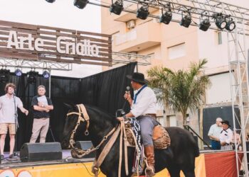 TEODELINA: 𝐌𝐄𝐌𝐎𝐑𝐀𝐁𝐋𝐄 𝐗𝐕𝐈 𝐅𝐄𝐑𝐈𝐀 𝐃𝐄 𝐀𝐑𝐓𝐄 𝐂𝐑𝐈𝐎𝐋𝐋𝐎