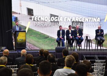 Pullaro: “Con industria, ciencia y tecnología construimos la provincia más pujante y productiva de Argentina”