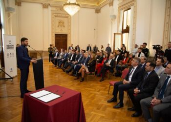 Pullaro: “La regionalización es la única manera de construir un país más federal”