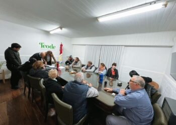 TEODELINA: 𝗙𝗜𝗥𝗠𝗔 𝗗𝗘 𝗘𝗦𝗖𝗥𝗜𝗧𝗨𝗥𝗔𝗦