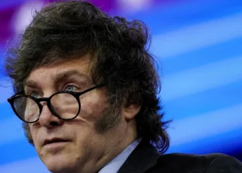 PULLARO SE DIRIGIÓ A MILEI EN EL ACTO DEL DÍA DE LA BANDERA