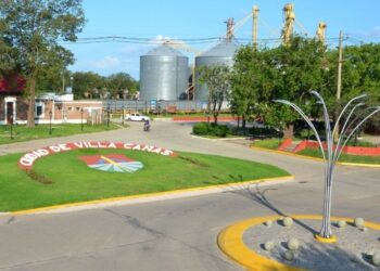 Enrico: El 29 de julio se licitarán las nuevas viviendas de Villa Cañás