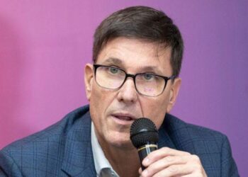 SUMARÁN UNA HORA DE CLASE OPTATIVA PARA REFORZAR LOS APRENDIZAJES EN LAS ESCUELAS PRIMARIAS DE SANTA FE