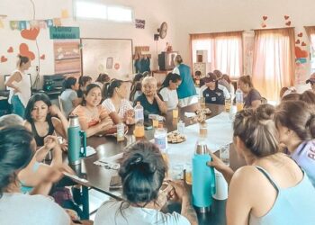 TEODELINA: 𝐄𝐋 𝐑𝐄𝐂𝐑𝐄𝐎 𝐂𝐄𝐋𝐄𝐁𝐑𝐎 𝐄𝐋 𝐌𝐄𝐒 𝐃𝐄 𝐋𝐀 𝐅𝐀𝐌𝐈𝐋𝐈𝐀