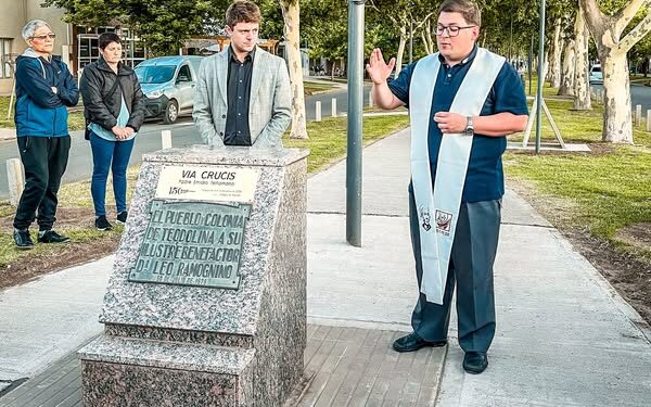 TEODELINA: 𝐐𝐔𝐄𝐃𝐎 𝐈𝐍𝐀𝐔𝐆𝐔𝐑𝐀𝐃𝐎 𝐄𝐋 𝐕𝐈𝐀 𝐂𝐑𝐔𝐂𝐈𝐒 “𝐏𝐀𝐃𝐑𝐄 𝐄𝐌𝐈𝐃𝐈𝐎 𝐓𝐄𝐓𝐓𝐀𝐌𝐀𝐍𝐙𝐈” TEODELINA: 𝐐𝐔𝐄𝐃𝐎 𝐈𝐍𝐀𝐔𝐆𝐔𝐑𝐀𝐃𝐎 𝐄𝐋 𝐕𝐈𝐀 𝐂𝐑𝐔𝐂𝐈𝐒 “𝐏𝐀𝐃𝐑𝐄 𝐄𝐌𝐈𝐃𝐈𝐎 𝐓𝐄𝐓𝐓𝐀𝐌𝐀𝐍𝐙𝐈”