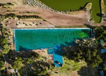 TEODELINA: ¡𝗘𝗫𝗣𝗟𝗢𝗧𝗢 𝗘𝗟 𝗩𝗘𝗥𝗔𝗡𝗢 𝗘𝗡 𝗘𝗟 𝗘𝗗𝗘𝗡!