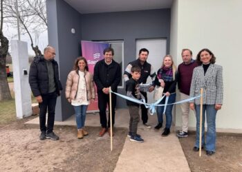 DI GREGORIO ACOMPAÑÓ LA ENTREGA DE VIVIENDAS EN LA CHISPA Y DESTACÓ EL TRABAJO CONJUNTO CON PROVINCIA