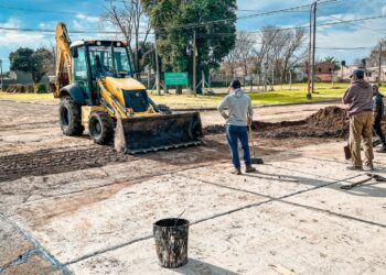 TEODELINA: ¡Una cuadra más, un paso más!