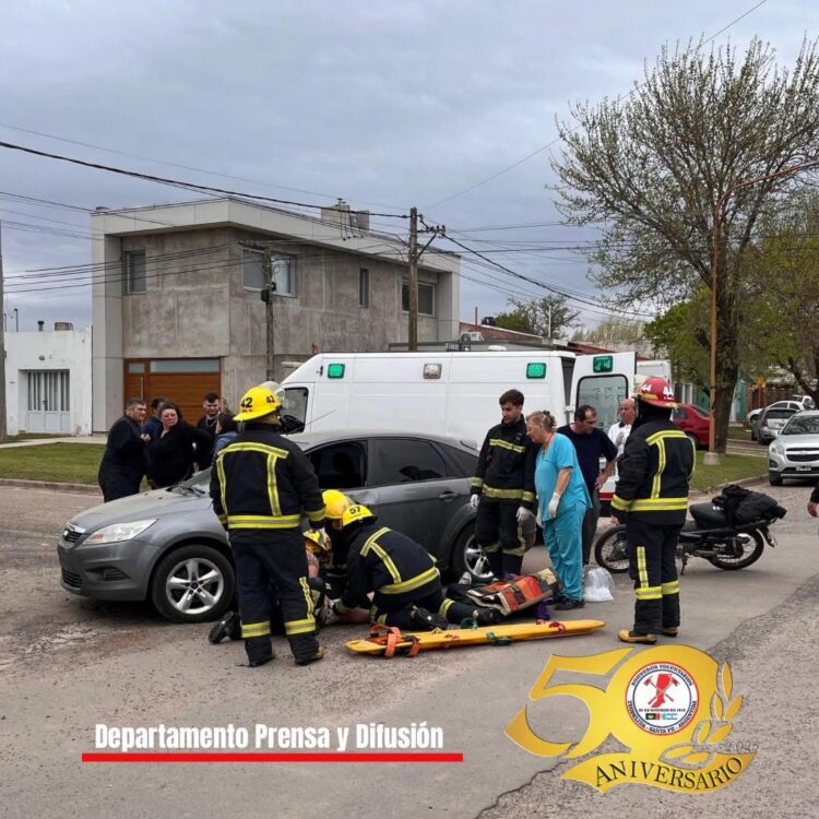 Teodelina: Accidente de tránsito moto  vs. Auto