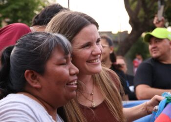 CAREN TEPP Y UNA RESPUESTA CONTUNDENTE: “Toda la campaña me atacaron con noticias falsas; fuimos siempre a la justicia y nos dieron la razón”.