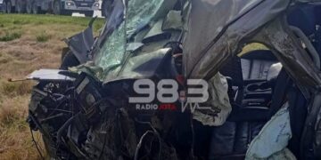 Accidente en la 33 entre camión y camioneta