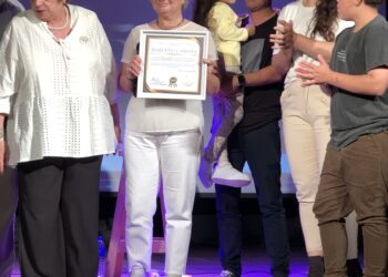 Teodelina: Emotivo Homenaje a Roberto Carena ex integrante de Peña de los 20 Teodelina: Emotivo Homenaje a Roberto Carena ex integrante de Peña de los 20