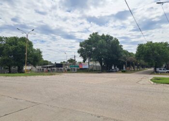 CORTE EN EL ACCESO DE AV. 50 POR OBRA DE DESAGÜE