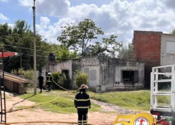 TEODELINA: INCENDIO ESTRUCTURAL EN VIVIENDA