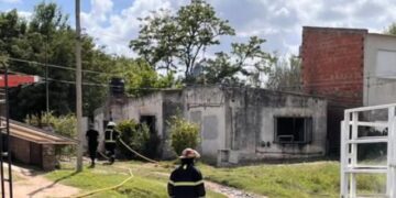 TEODELINA: INCENDIO ESTRUCTURAL EN VIVIENDA