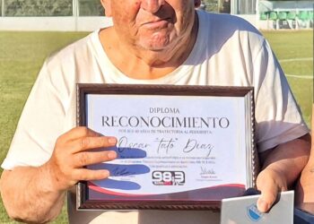 RECONOCIMIENTOS AL PERIODISTA OSCAR “TATO” DÍAZ POR SUS 40 AÑOS DE TRAYECTORIA