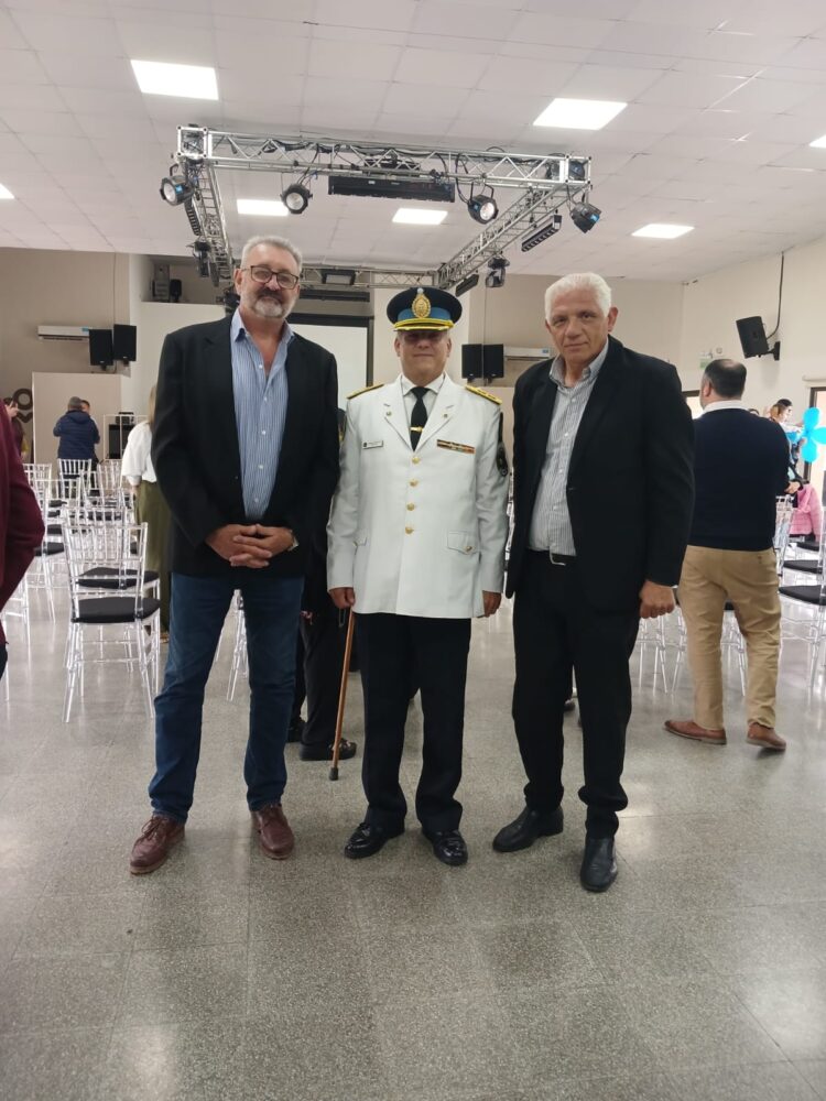 Reconocimiento a funcionarios de la Policía Federal Argentina