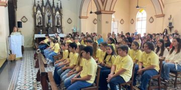 Teodelina: Recibieron la Segunda Comunicaci贸n en la Parroquia de Teodelina Teodelina: Recibieron la Segunda Comunicaci贸n en la Parroquia de Teodelina