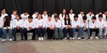 TEODELINA: Emotiva despedida de los alumnos de 7° grado en la Escuela Nº 177 “Esteban Echeverría”
