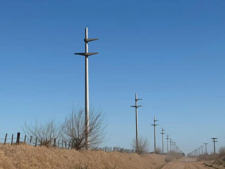 DI GREGORIO: “AVANZA EL NUEVO TENDIDO ELÉCTRICO PARA LA PRODUCCIÓN Y LOS VECINOS DEL SUR ”