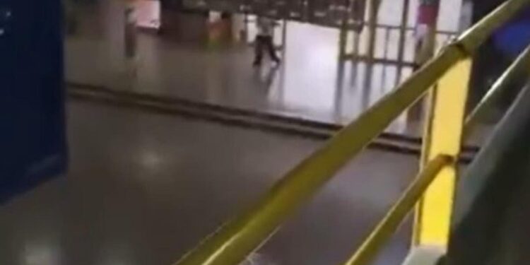 Tragedia en Santa Fe: un alumno dispara en escuela y deja un muerto