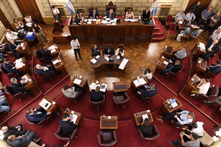 DI GREGORIO VALORÓ LA MEDIA SANCIÓN DE LA NUEVA LEY QUE REGULARÁ A LOS MUNICIPIOS DE SANTA FE